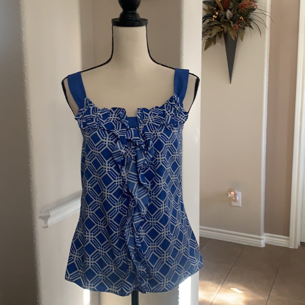 Banana Republic blue geometric silky top Size S